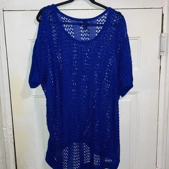 Blue Cold-Shoulder Sweater - Picture 2 of 3